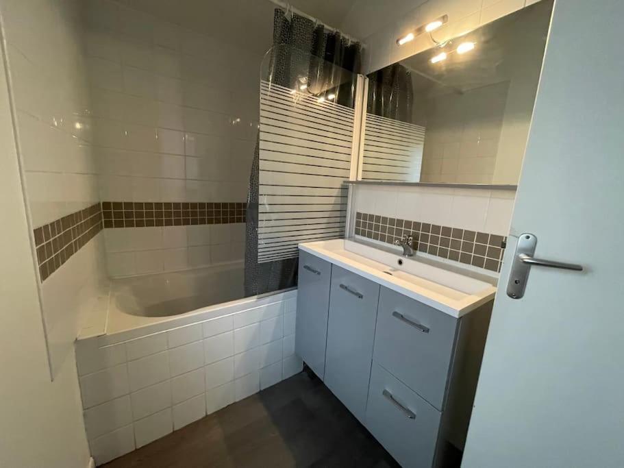 Appartement 2 Chambres A 3 Min A Pied De La Plage Saint-Valery-en-Caux Exterior foto